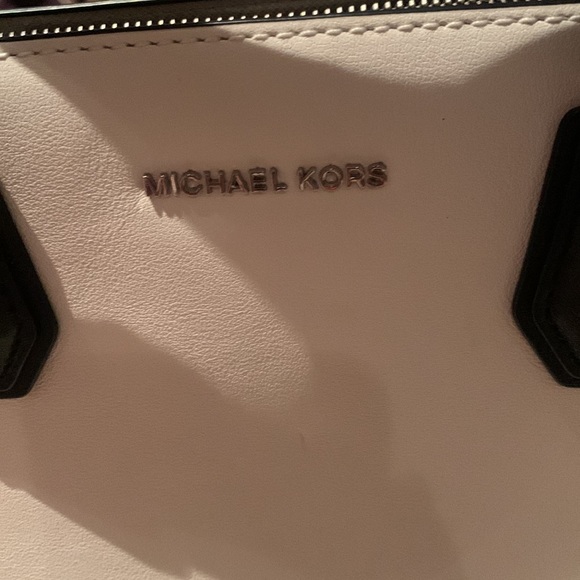 Michael Kors purse & matching heels - Picture 3 of 8